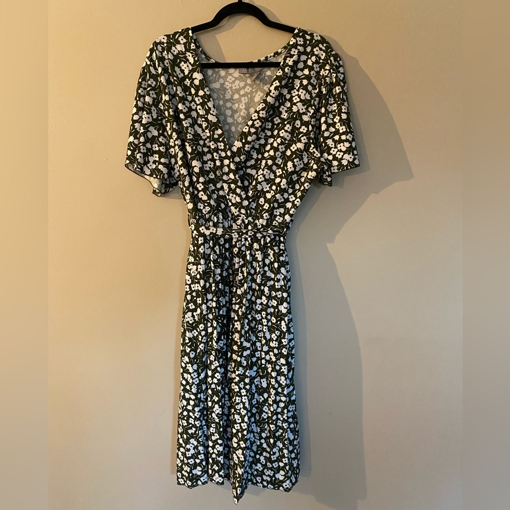 Lark and Grey Green and White Floral Dress